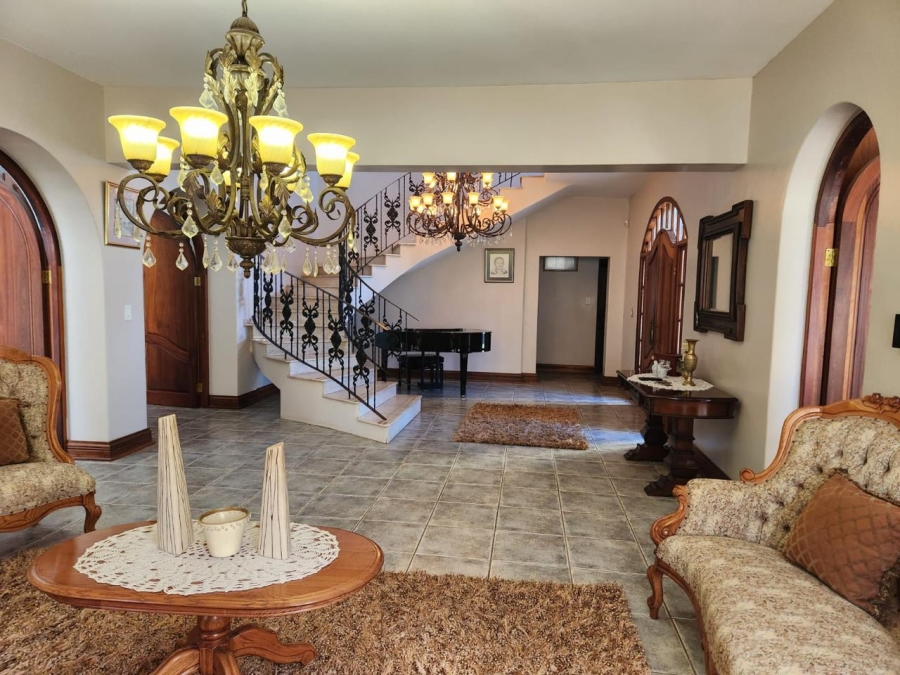 4 Bedroom Property for Sale in Wilkoppies North West